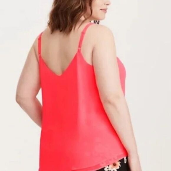 Torrid Size 1 Pink Georgette Spaghetti Strap Sleeveless V-Neck Cami Tank Top - Picture 2 of 6